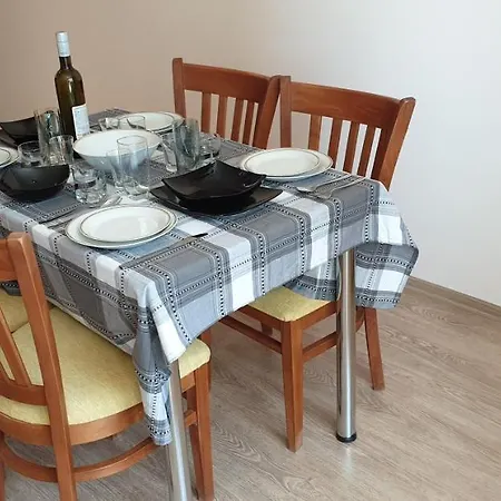 Family Holiday Breez 1 Апартамент