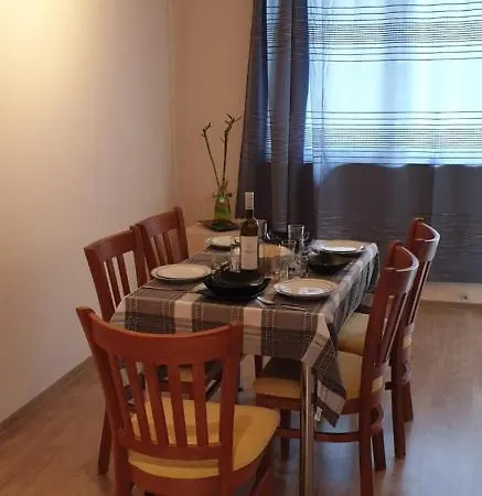 Family Holiday Breez 1 Апартамент *